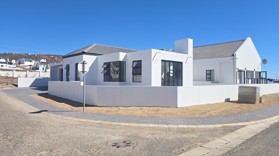 3 Bedroom Property for Sale in Sandy Point Western Cape